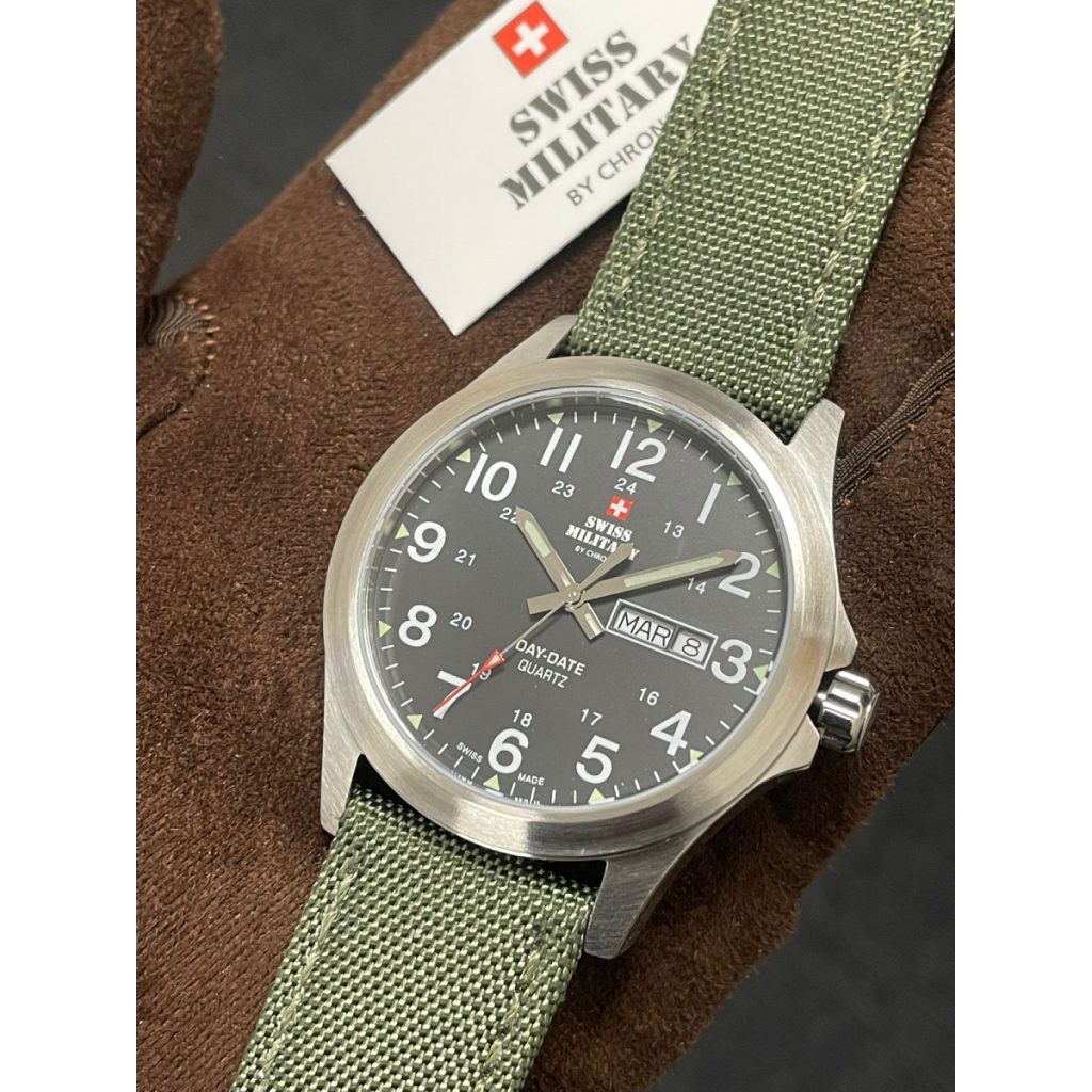 SWISS MILITARY Gent’s Watch SMP36040.05 Swiss Made Luxury Watch Luxury Watches For Men Men’s Stainless Steel Watch Men's Black Dial Watches What is a Field Watch Military-style Watch Rugged outdoor watch Swiss Made Watch Durable Field Watches For Men Men's Watch